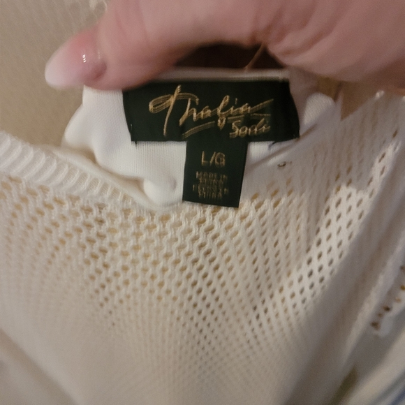 Thalia L 2pc Long sleeved sweater w/ sequined tank Ivory color - Picture 2 of 12